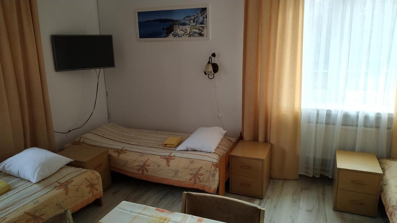 Hotel Eden 24H Жешов Екстериор снимка