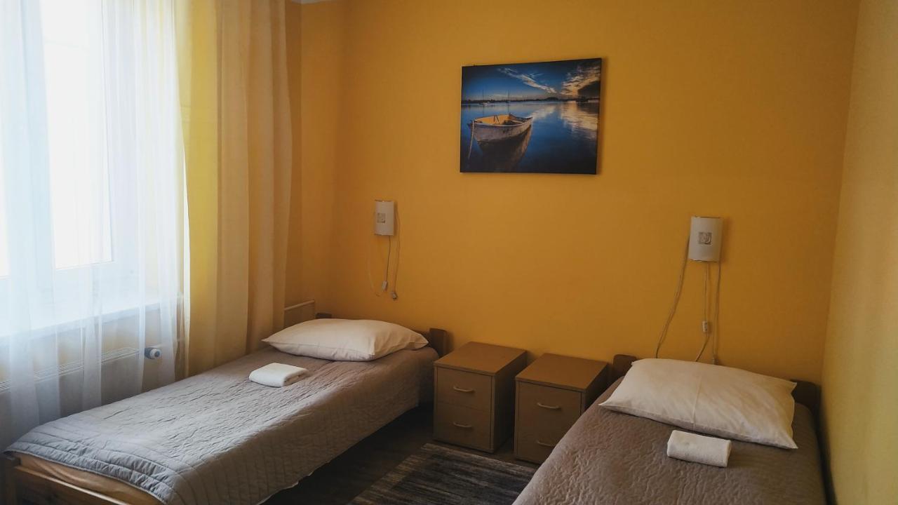 Hotel Eden 24H Жешов Екстериор снимка