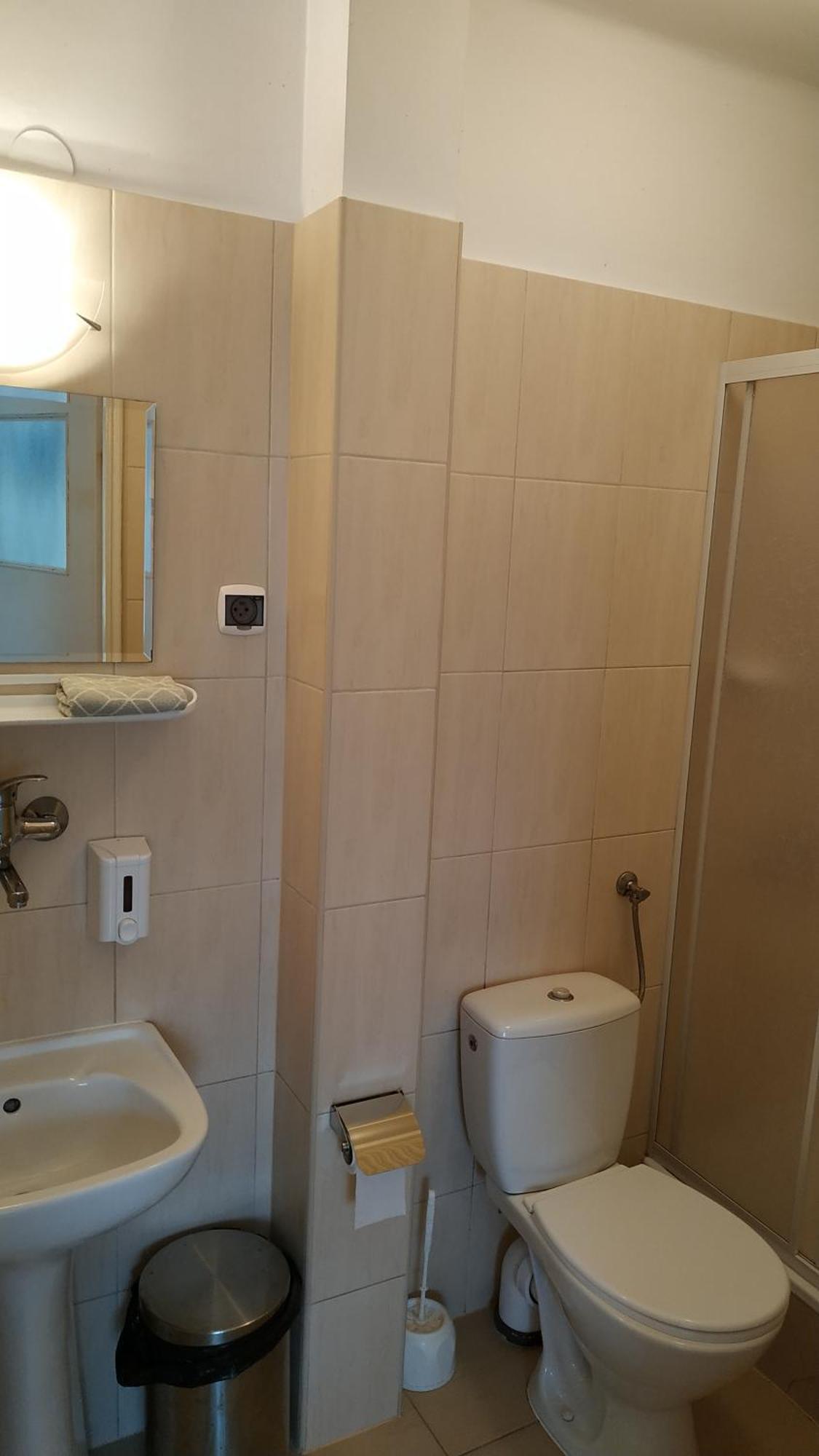 Hotel Eden 24H Жешов Екстериор снимка