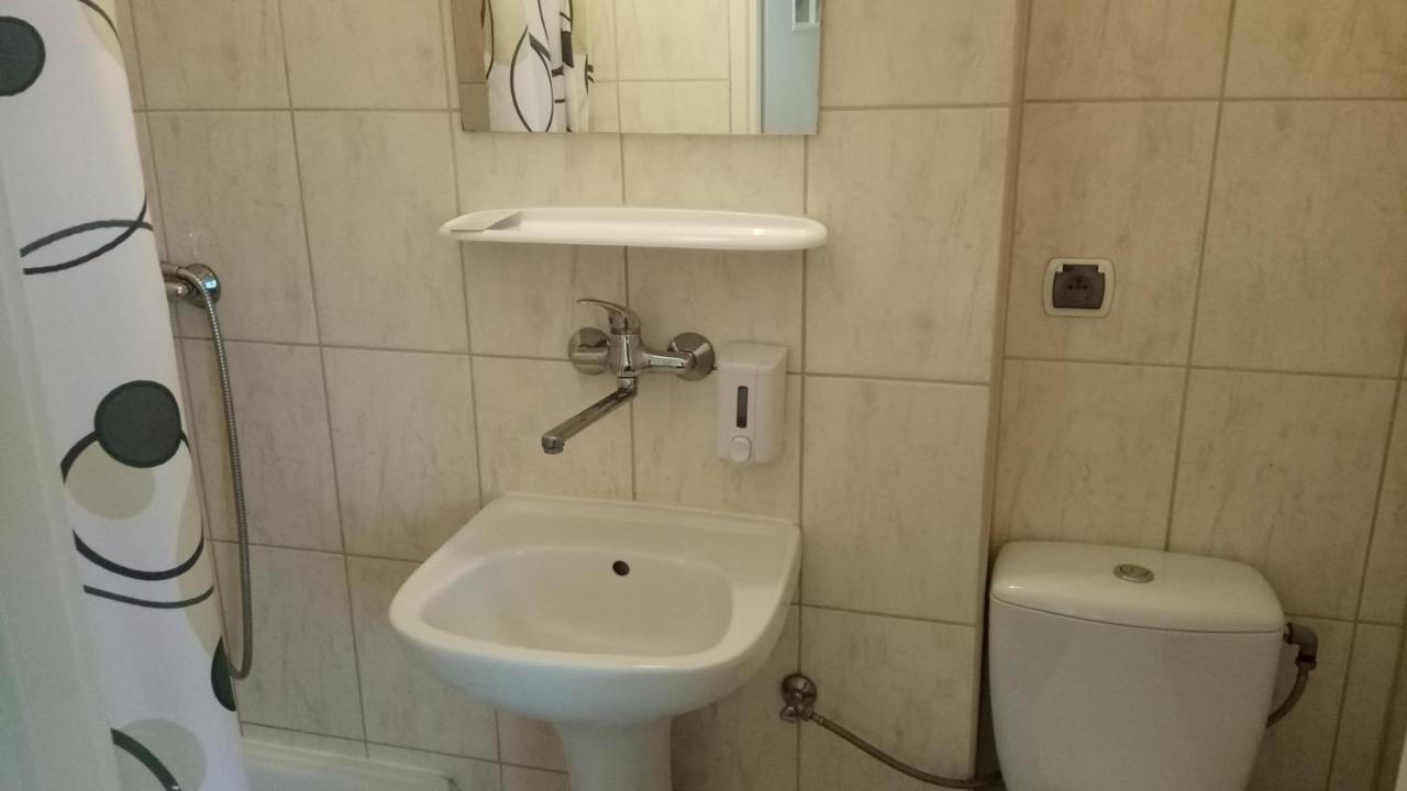 Hotel Eden 24H Жешов Екстериор снимка